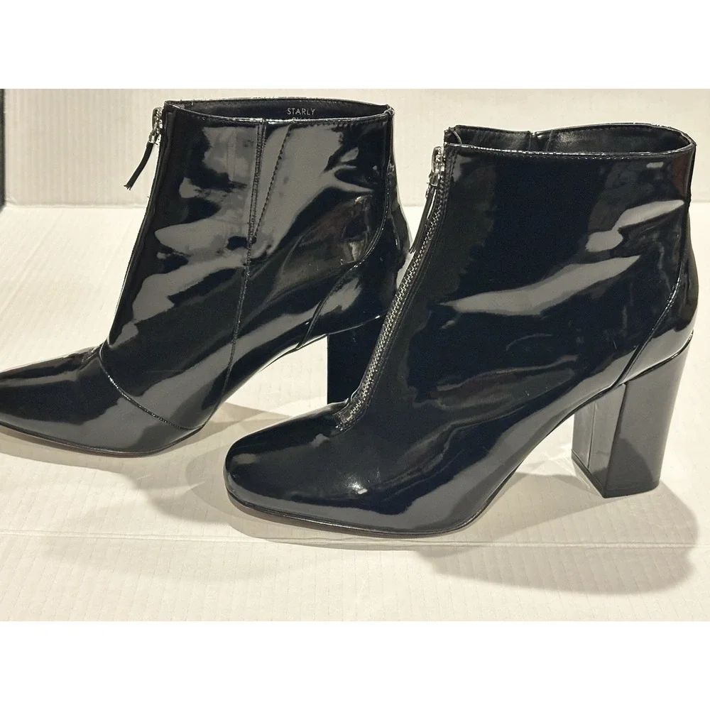 Tahari Black Patent Leather Ankle Boots Block Heel Front Zip Starly Size 9.5M